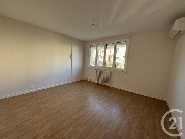 Maison &agrave; louer - 3 pi&egrave;ces - 50,51 m2 - Montlucon - 03 - AUVERGNE