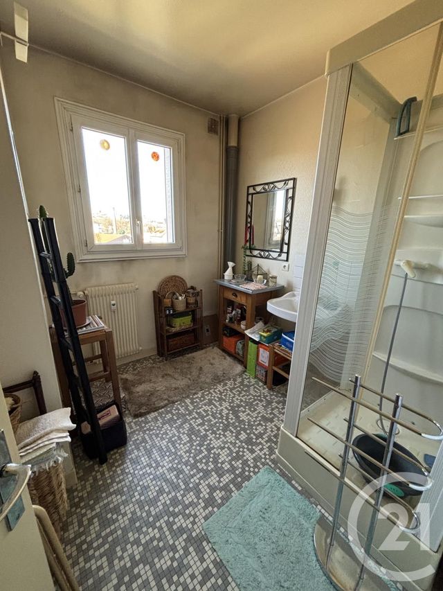 Appartement F3 &agrave; vendre - 3 pi&egrave;ces - 69,89 m2 - Montlucon - 03 - AUVERGNE
