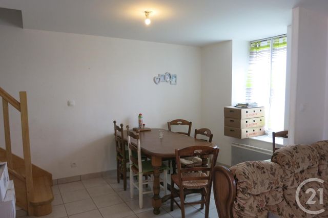 Maison &agrave; louer - 4 pi&egrave;ces - 75,77 m2 - Montvicq - 03 - AUVERGNE