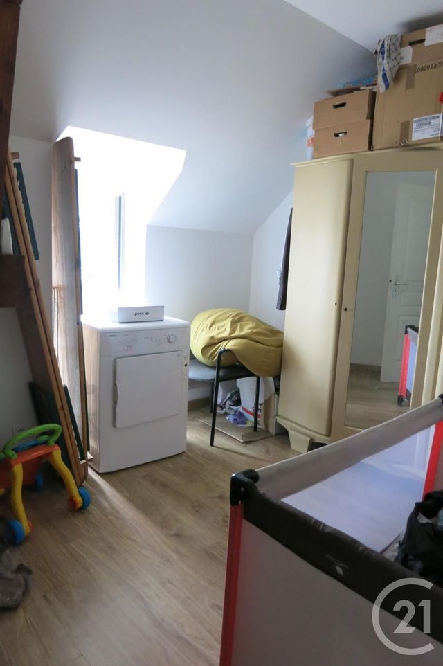 Maison &agrave; louer - 4 pi&egrave;ces - 75,77 m2 - Montvicq - 03 - AUVERGNE