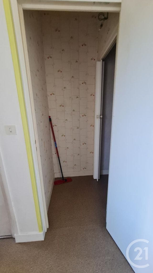 Appartement F1 &agrave; louer - 1 pi&egrave;ce - 34,88 m2 - Montlucon - 03 - AUVERGNE