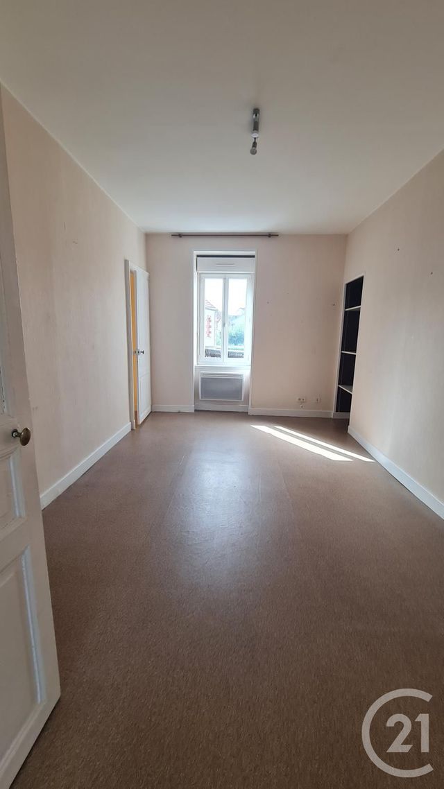 Appartement F1 &agrave; louer - 1 pi&egrave;ce - 34,88 m2 - Montlucon - 03 - AUVERGNE