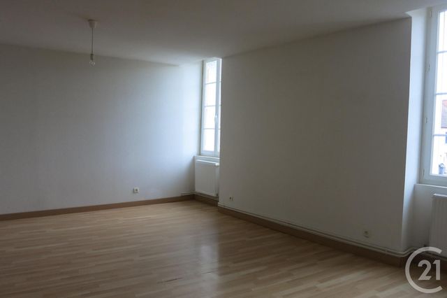Appartement F3 &agrave; louer - 3 pi&egrave;ces - 73,92 m2 - Commentry - 03 - AUVERGNE