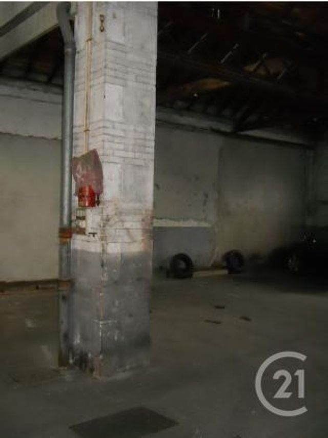 Parking &agrave; louer - 12 m2 - Montlucon - 03 - AUVERGNE