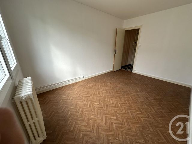 Appartement F3 &agrave; louer - 3 pi&egrave;ces - 58,70 m2 - Montlucon - 03 - AUVERGNE