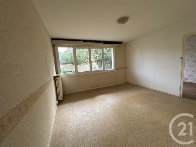 Appartement F3 &agrave; louer - 3 pi&egrave;ces - 58,70 m2 - Montlucon - 03 - AUVERGNE