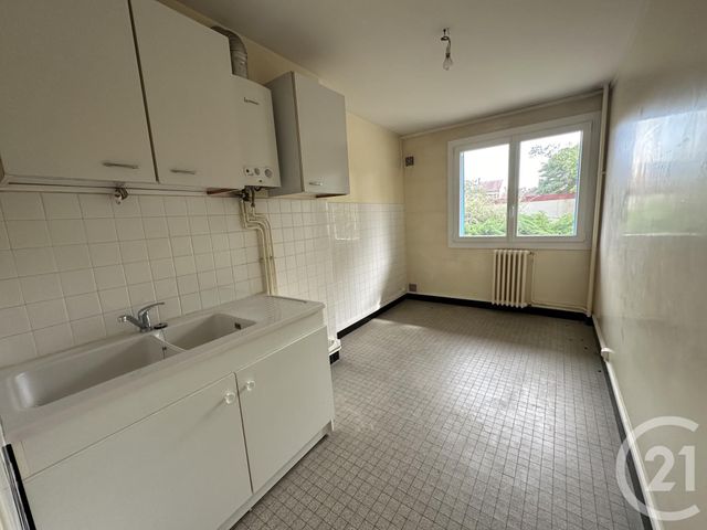 Appartement F3 &agrave; louer - 3 pi&egrave;ces - 58,70 m2 - Montlucon - 03 - AUVERGNE