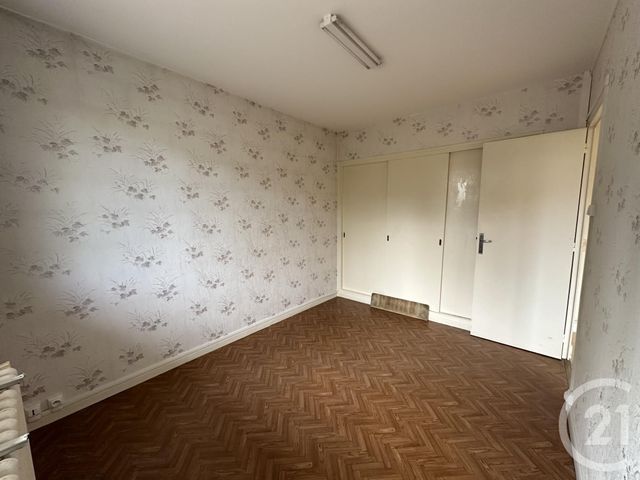 Appartement F3 &agrave; louer - 3 pi&egrave;ces - 58,70 m2 - Montlucon - 03 - AUVERGNE