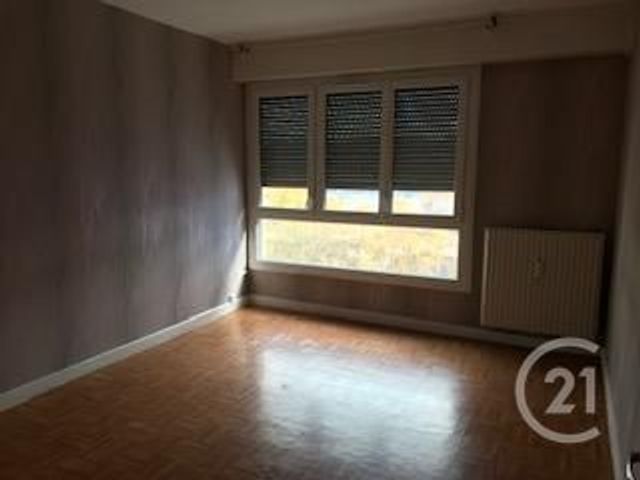 Appartement F3 &agrave; louer - 3 pi&egrave;ces - 59,46 m2 - Montlucon - 03 - AUVERGNE