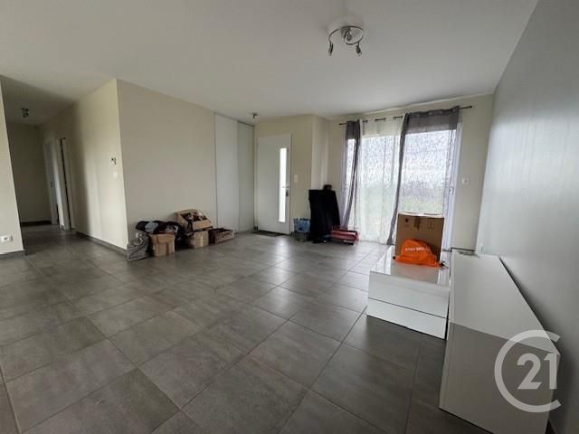 Maison &agrave; louer - 4 pi&egrave;ces - 90,81 m2 - Verneix - 03 - AUVERGNE