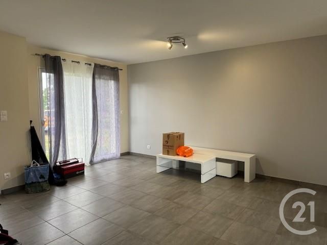 Maison &agrave; louer - 4 pi&egrave;ces - 90,81 m2 - Verneix - 03 - AUVERGNE