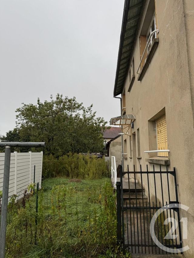 Appartement F3 &agrave; louer - 3 pi&egrave;ces - 55 m2 - Commentry - 03 - AUVERGNE