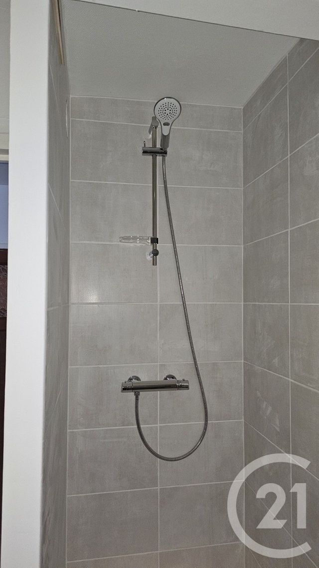 Appartement F2 &agrave; louer - 2 pi&egrave;ces - 40,30 m2 - Montlucon - 03 - AUVERGNE