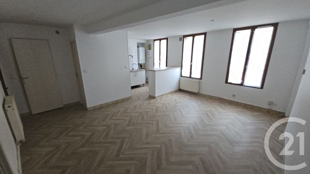 Appartement F2 &agrave; louer - 2 pi&egrave;ces - 40,30 m2 - Montlucon - 03 - AUVERGNE
