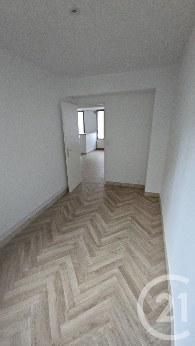 Appartement F2 &agrave; louer - 2 pi&egrave;ces - 40,30 m2 - Montlucon - 03 - AUVERGNE