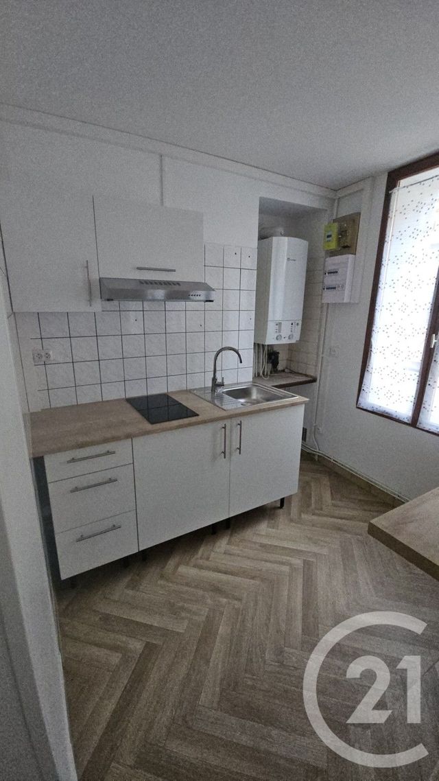 Appartement F2 &agrave; louer - 2 pi&egrave;ces - 40,30 m2 - Montlucon - 03 - AUVERGNE
