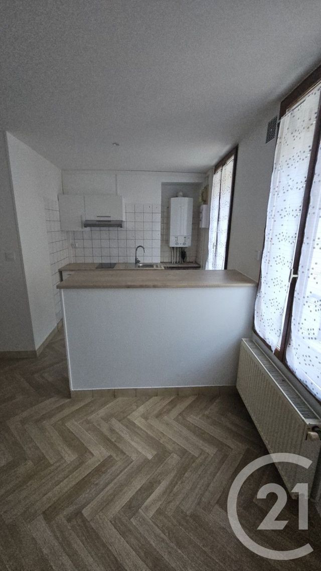 Appartement F2 &agrave; louer - 2 pi&egrave;ces - 40,30 m2 - Montlucon - 03 - AUVERGNE