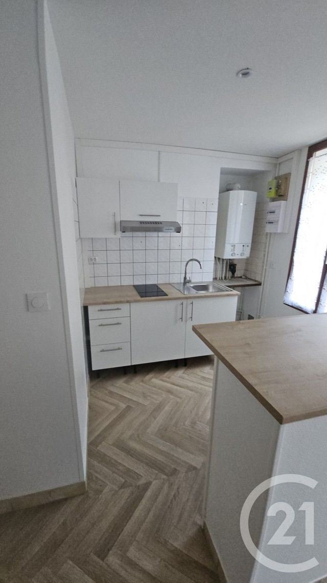 Appartement F2 &agrave; louer - 2 pi&egrave;ces - 40,30 m2 - Montlucon - 03 - AUVERGNE