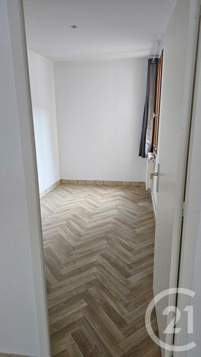 Appartement F2 &agrave; louer - 2 pi&egrave;ces - 40,30 m2 - Montlucon - 03 - AUVERGNE