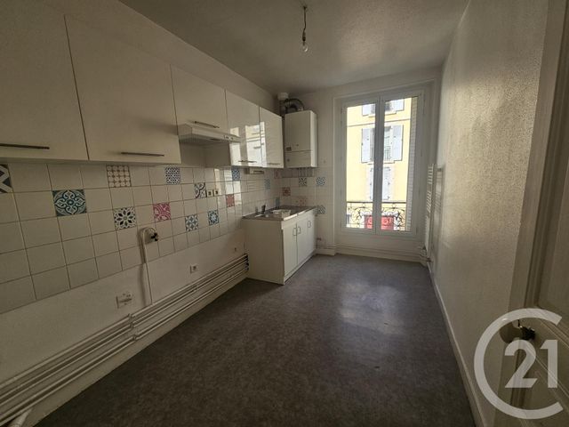 Appartement F3 &agrave; louer - 3 pi&egrave;ces - 68,52 m2 - Montlucon - 03 - AUVERGNE
