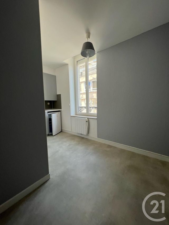 Appartement F1 &agrave; louer - 1 pi&egrave;ce - 24,34 m2 - Montlucon - 03 - AUVERGNE