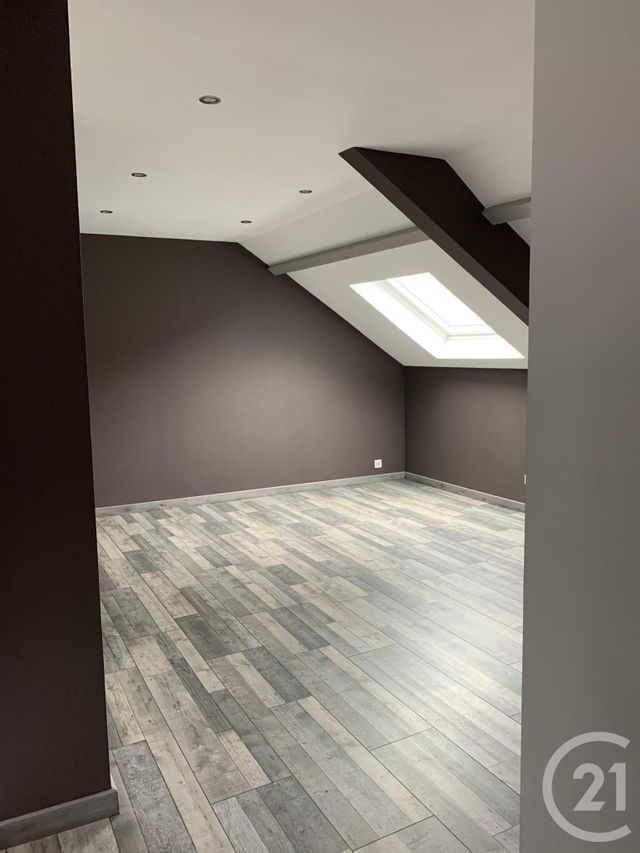 Maison &agrave; louer - 3 pi&egrave;ces - 67,51 m2 - Montlucon - 03 - AUVERGNE