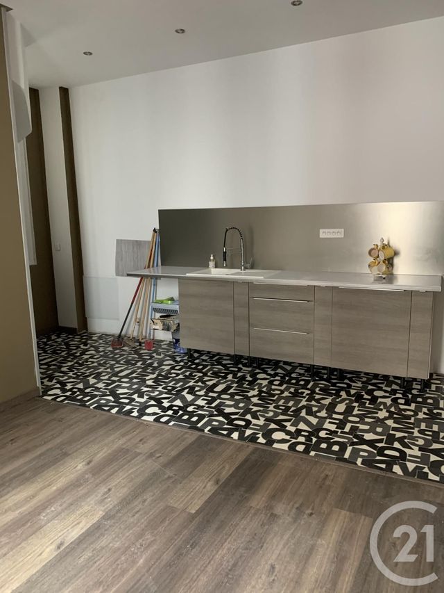 Maison &agrave; louer - 3 pi&egrave;ces - 67,51 m2 - Montlucon - 03 - AUVERGNE