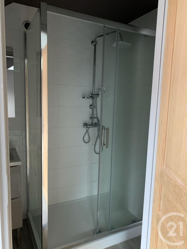 Maison &agrave; louer - 3 pi&egrave;ces - 67,51 m2 - Montlucon - 03 - AUVERGNE