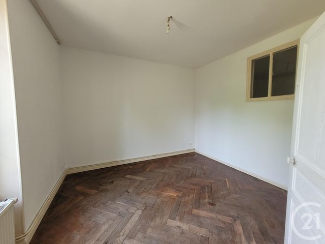 Appartement F3 &agrave; louer - 3 pi&egrave;ces - 56,80 m2 - Montlucon - 03 - AUVERGNE