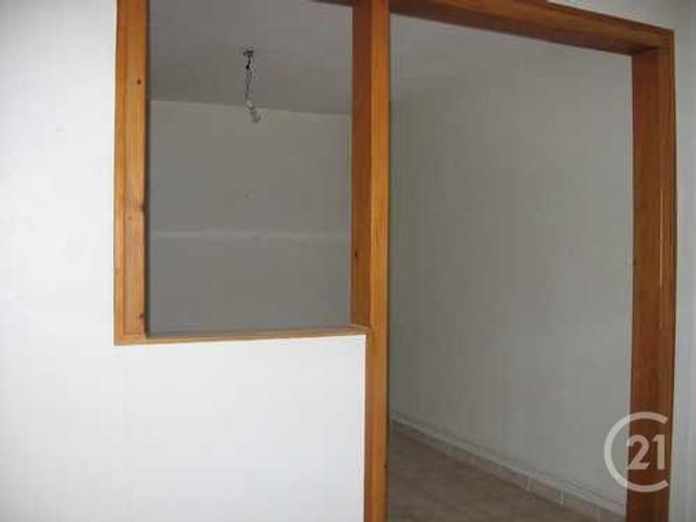 Appartement F3 &agrave; louer - 3 pi&egrave;ces - 56,80 m2 - Montlucon - 03 - AUVERGNE