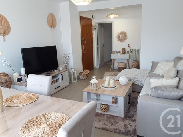 Appartement F2 &agrave; louer - 2 pi&egrave;ces - 49 m2 - Montlucon - 03 - AUVERGNE