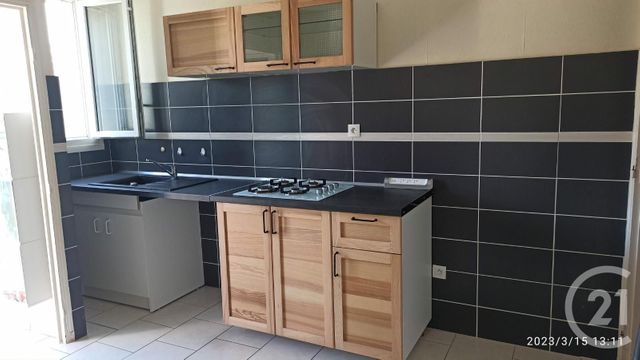 Maison &agrave; louer - 3 pi&egrave;ces - 59,45 m2 - Neris Les Bains - 03 - AUVERGNE