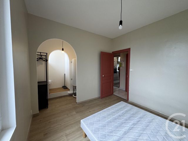 Appartement F2 &agrave; louer - 2 pi&egrave;ces - 38,84 m2 - Montlucon - 03 - AUVERGNE