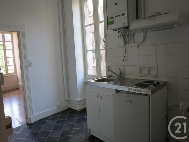 Appartement F2 &agrave; louer - 2 pi&egrave;ces - 50 m2 - Montlucon - 03 - AUVERGNE