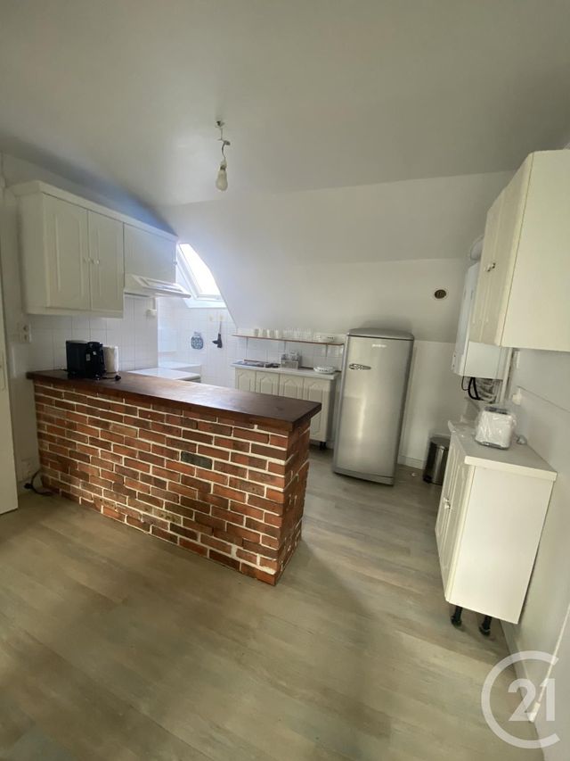 Appartement F3 &agrave; louer - 3 pi&egrave;ces - 63,02 m2 - Montlucon - 03 - AUVERGNE