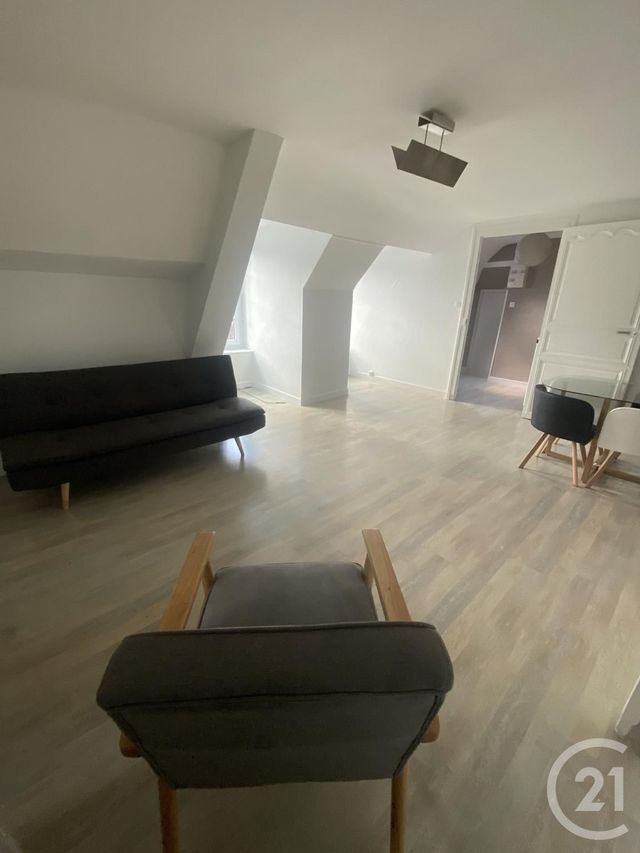 Appartement F3 &agrave; louer - 3 pi&egrave;ces - 63,02 m2 - Montlucon - 03 - AUVERGNE