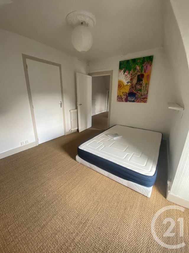 Appartement F3 &agrave; louer - 3 pi&egrave;ces - 63,02 m2 - Montlucon - 03 - AUVERGNE