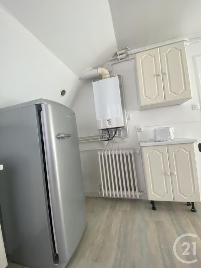 Appartement F3 &agrave; louer - 3 pi&egrave;ces - 63,02 m2 - Montlucon - 03 - AUVERGNE