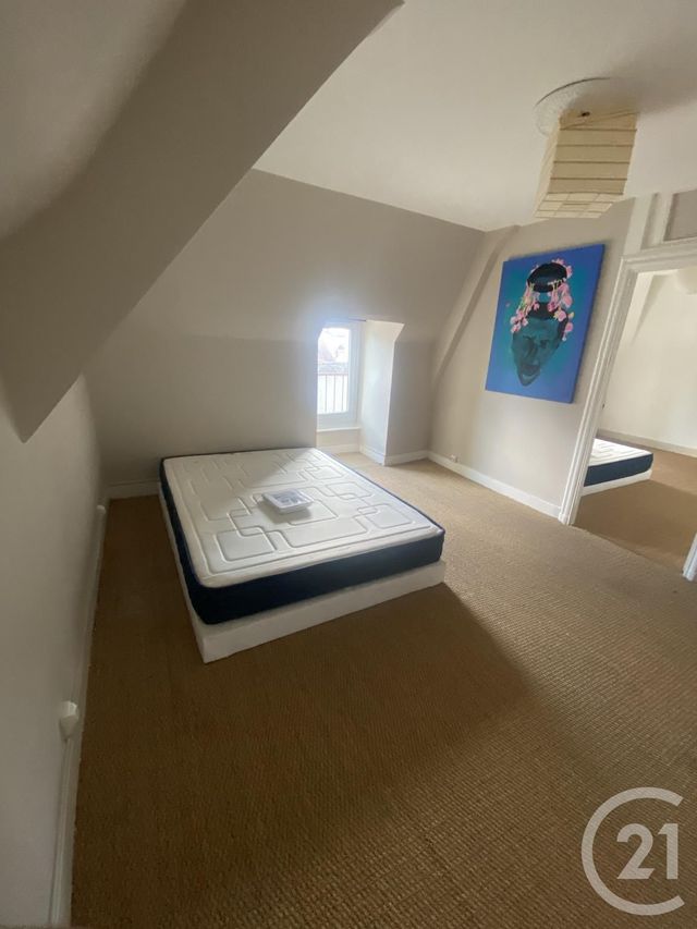 Appartement F3 &agrave; louer - 3 pi&egrave;ces - 63,02 m2 - Montlucon - 03 - AUVERGNE