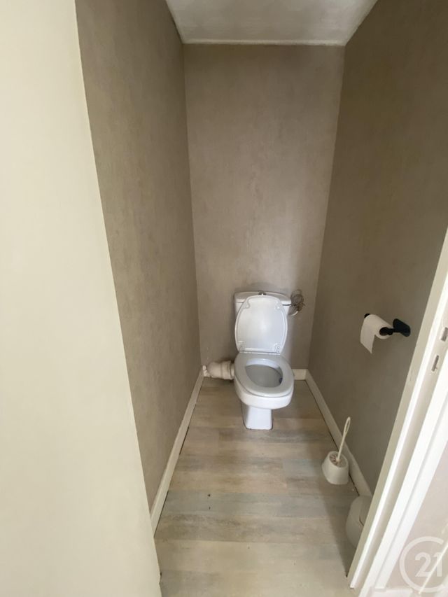 Appartement F3 &agrave; louer - 3 pi&egrave;ces - 63,02 m2 - Montlucon - 03 - AUVERGNE