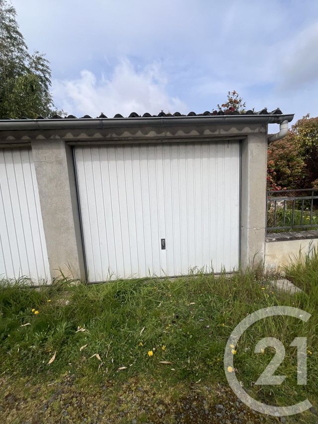 Parking &agrave; louer - 12 m2 - Montlucon - 03 - AUVERGNE