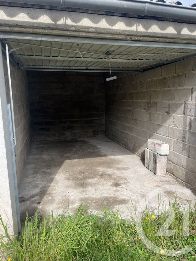 Parking à louer MONTLUCON