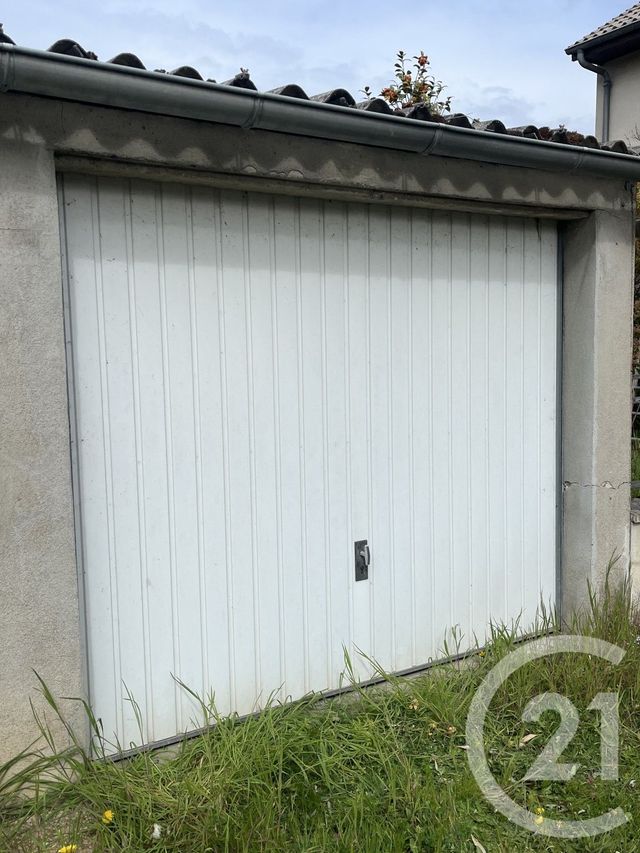 Parking &agrave; louer - 12 m2 - Montlucon - 03 - AUVERGNE