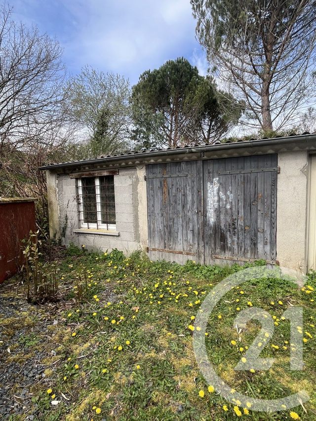 Parking &agrave; louer - 12 m2 - Montlucon - 03 - AUVERGNE