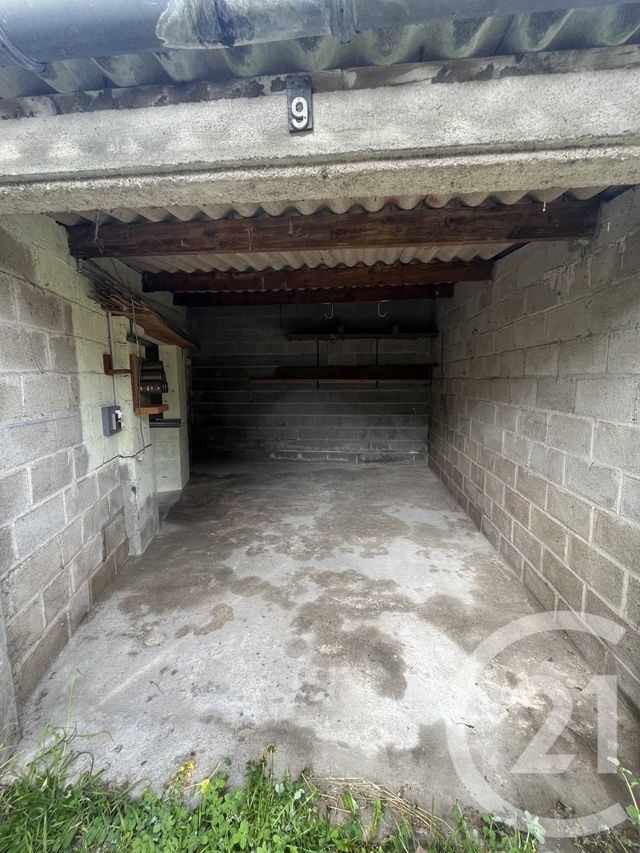 Parking &agrave; louer - 12 m2 - Montlucon - 03 - AUVERGNE