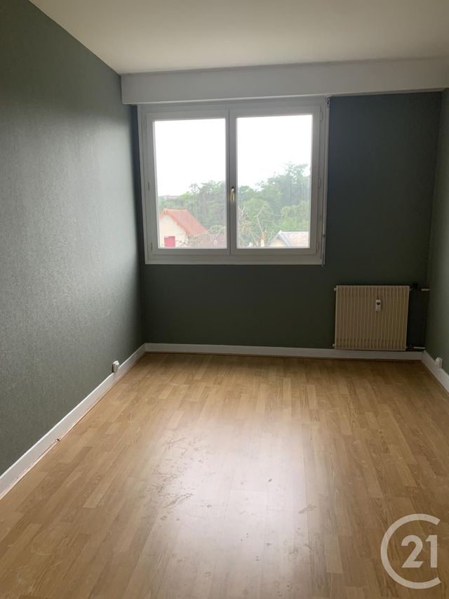 Appartement F4 &agrave; louer - 5 pi&egrave;ces - 95,73 m2 - Montlucon - 03 - AUVERGNE