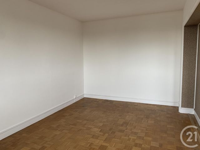 Appartement F4 &agrave; louer - 5 pi&egrave;ces - 95,73 m2 - Montlucon - 03 - AUVERGNE