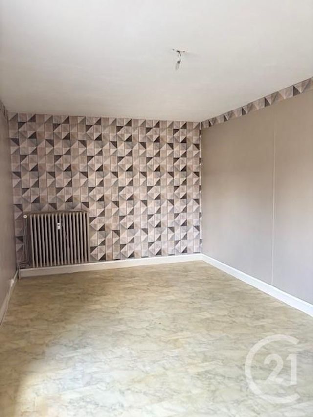 Appartement F4 &agrave; vendre - 4 pi&egrave;ces - 80 m2 - Montlucon - 03 - AUVERGNE