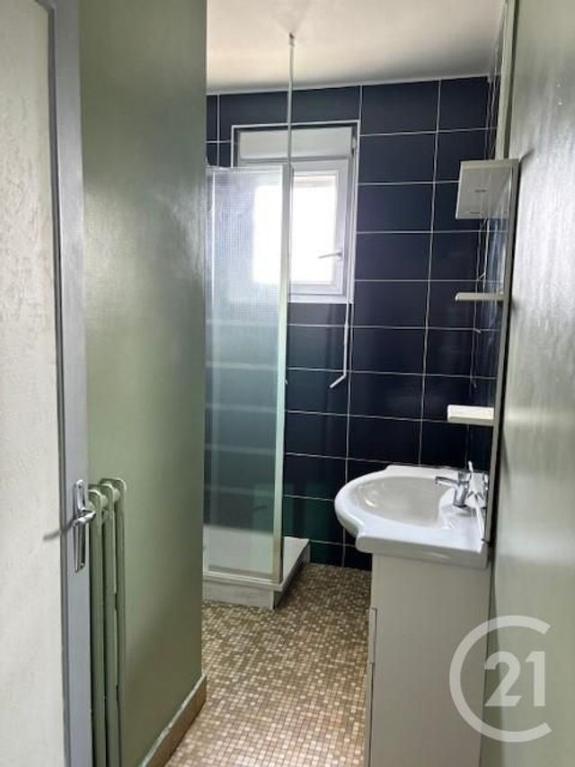 Appartement F4 &agrave; vendre - 4 pi&egrave;ces - 80 m2 - Montlucon - 03 - AUVERGNE