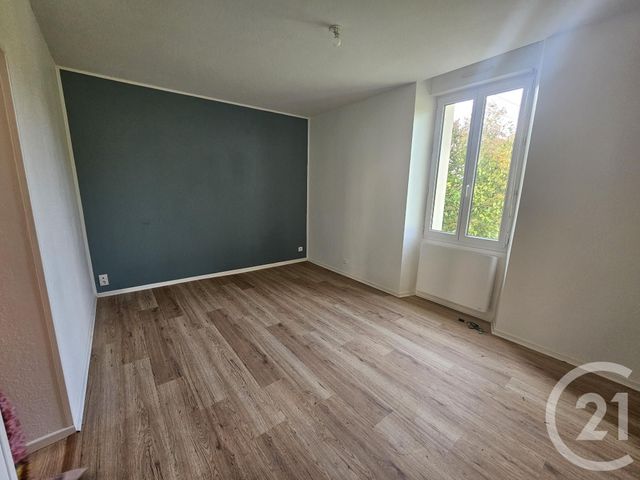 Appartement F2 &agrave; louer - 2 pi&egrave;ces - 32,98 m2 - Evaux Les Bains - 23 - LIMOUSIN